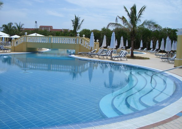 hotel Memories Varadero piscina