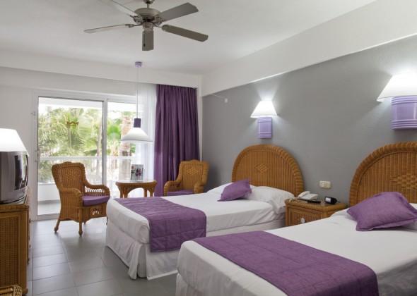 hotel Riu Naiboa habitacion