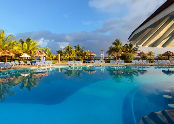 Hotel Grand Bahia Principe Jamaica, piscina