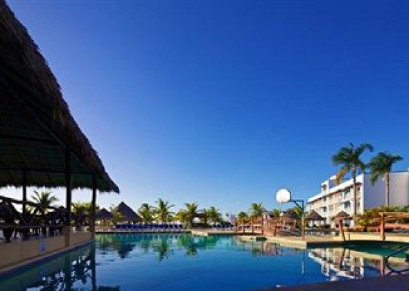 Hotel Playa Blanca Resort, piscina