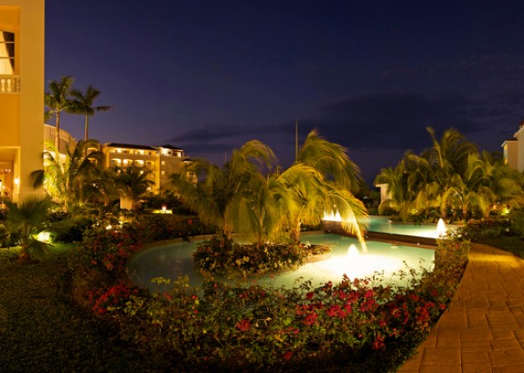 Hotel Iberostar Rose Hall Beach, vista nocturna