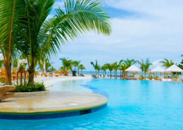 hotel Wyndham Grand Playa Blanca, piscina