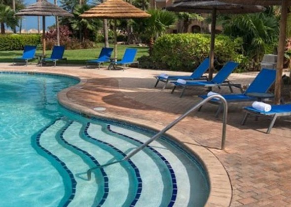 piscina del Divi Village Golf and Beach Resort